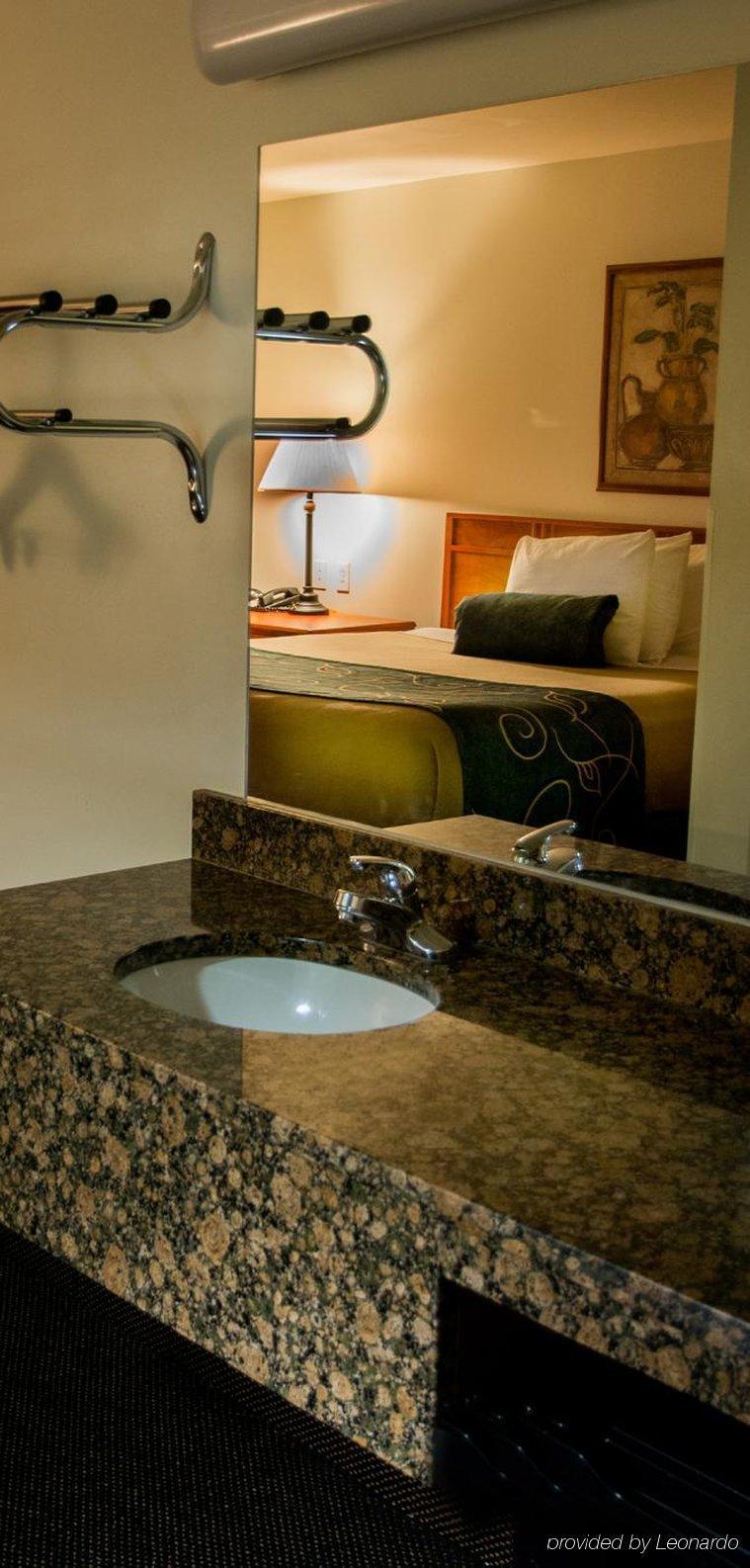 Baymont By Wyndham Hotel